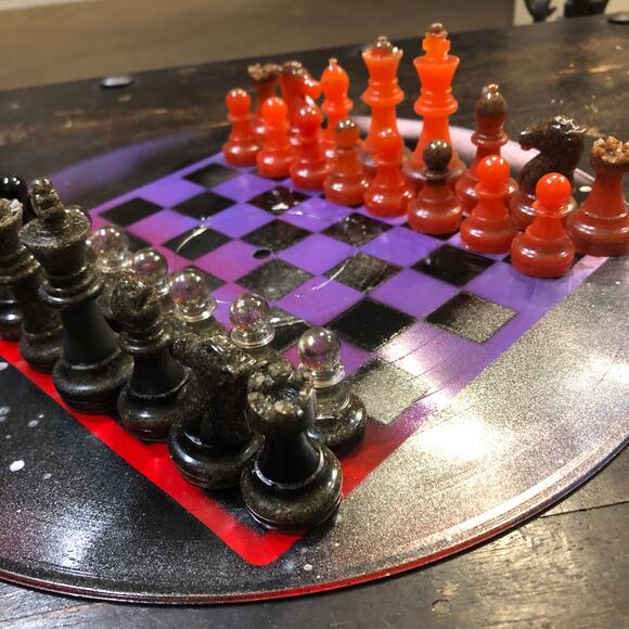 Vinyl Chess Set - Haunted Purple (Resin Pieces) - Picture 3 of 10